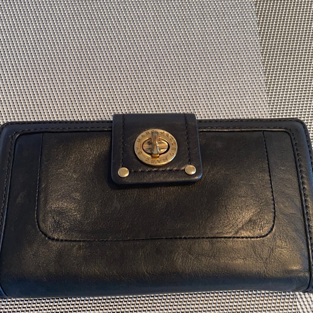 leather wallet,credit cards and change w/zipper